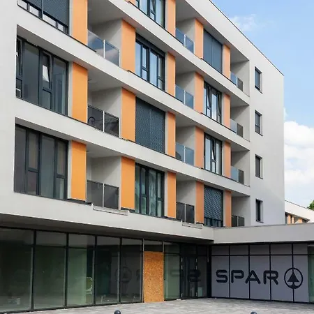 Apartment Center Rev With Free Underground Garage Gyor