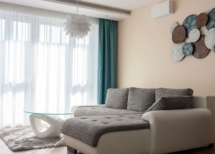 Center Rev With Free Underground Garage Apartament